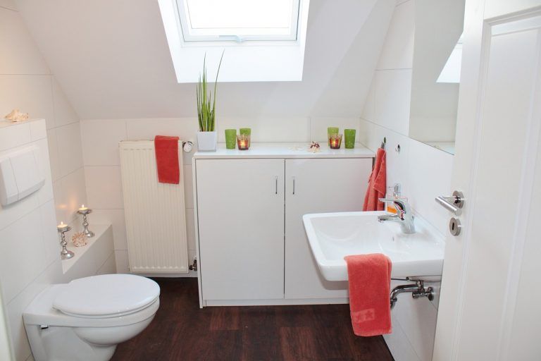 5 Bathroom Vanities Perfect for Small Bathrooms
