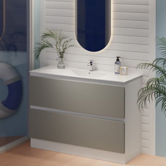 Moonstone Mist 120cm Marine on Kicker night Bathroom Moonstone Mist 120cm Marine on Kicker night Bathroom