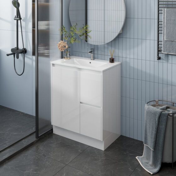 75cm RHD Laura 75cm RHD Laura